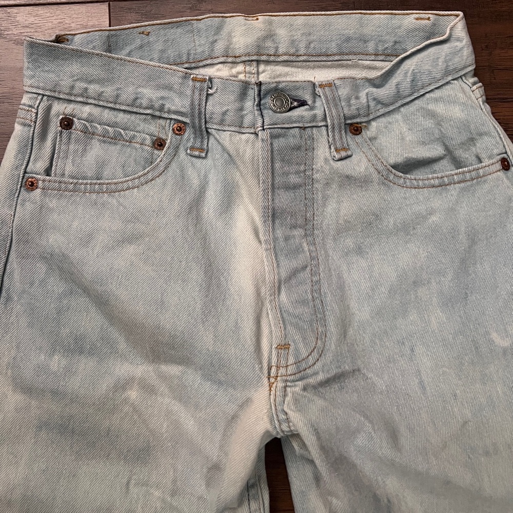 Levi Strauss & Co | 501 - 0115 | Size 28 (Cropped) - Picture 4 of 5